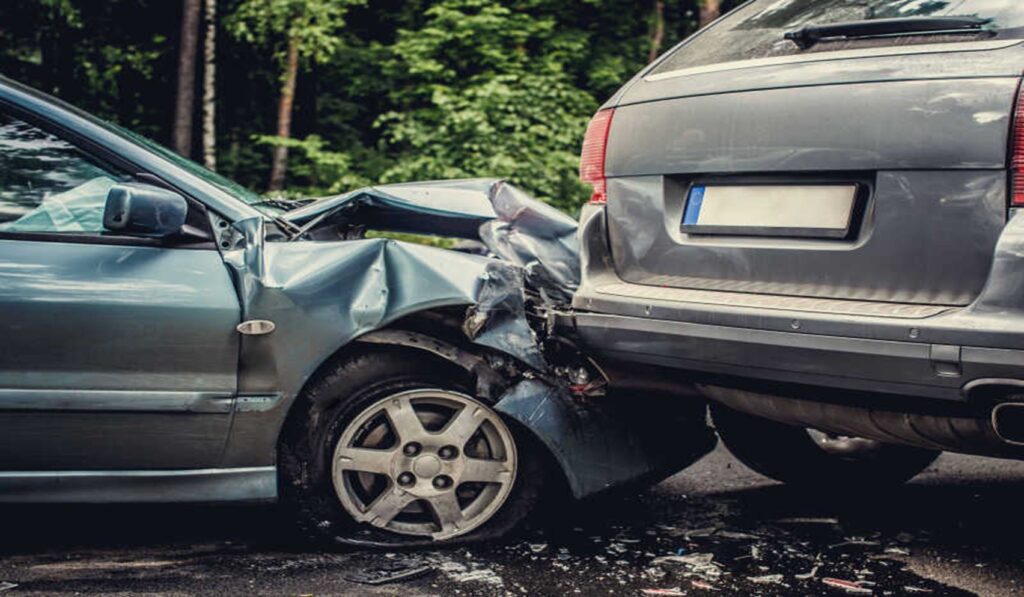 بیمه شخص ثالث؛ پشتوانه مالی رانندگان در تصادفات